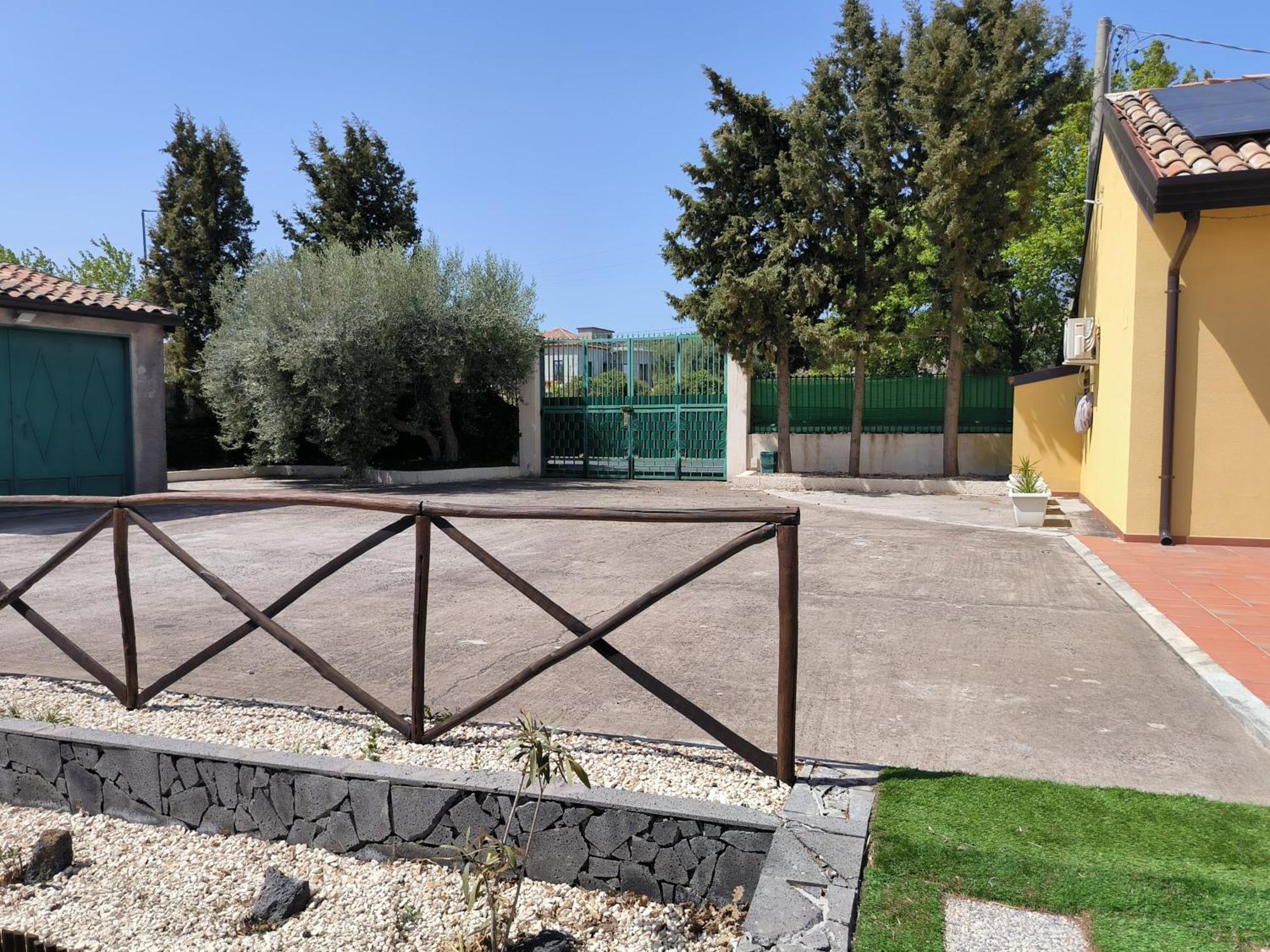 Villa Egle Belpasso, Villa Vacanza Con Piscina Eksteriør billede